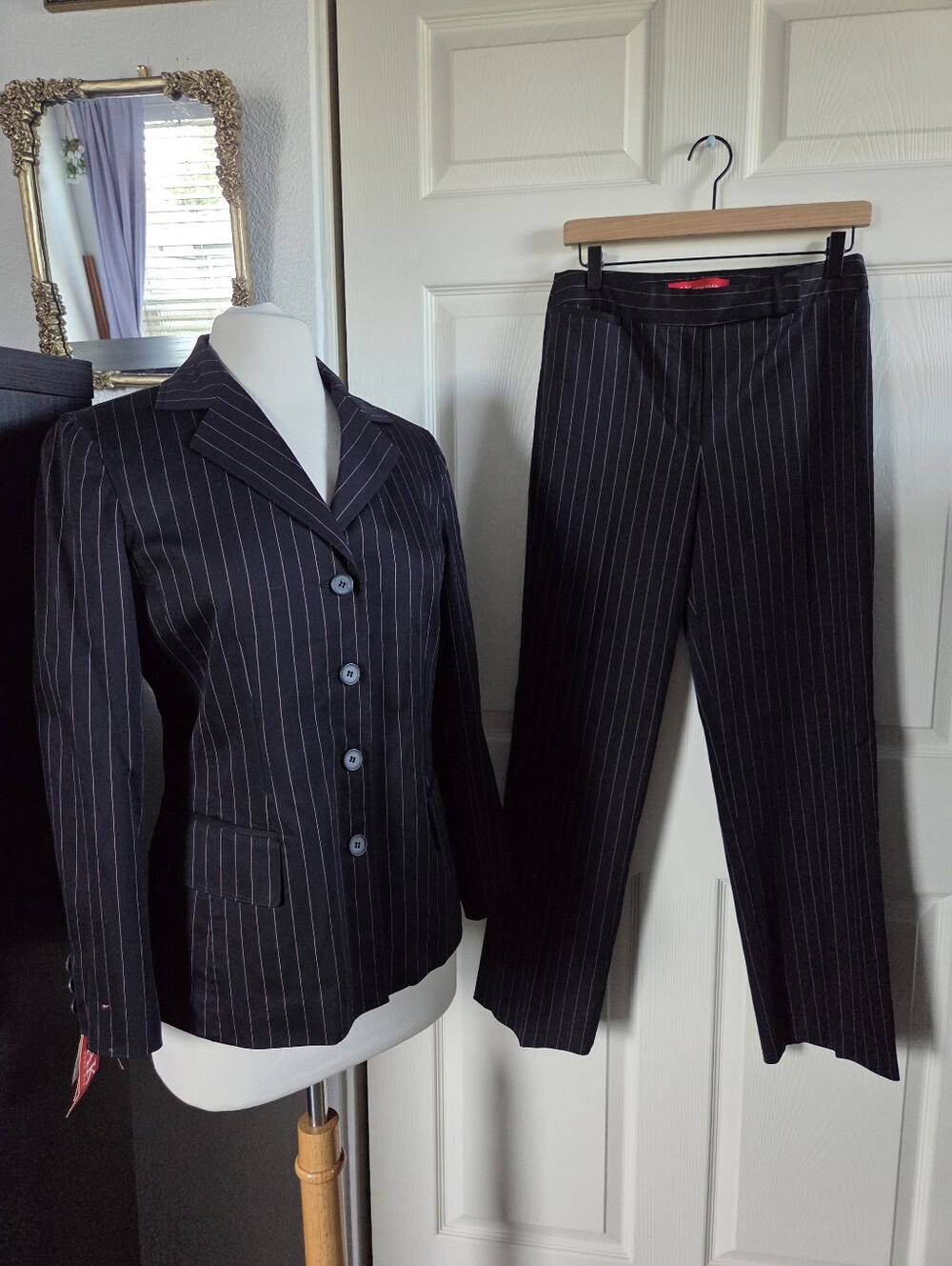 Vintage Y2k Anne Klein Black Pink Pinstripe Pants Suit Collared Dress Power Suit